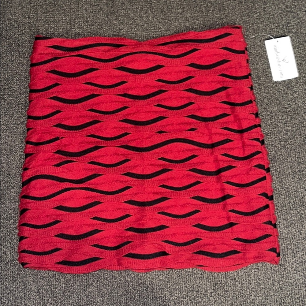 Windsor red and black mini skirt